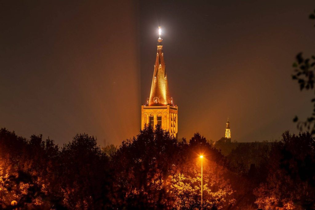 Kerktoren Oranje 1